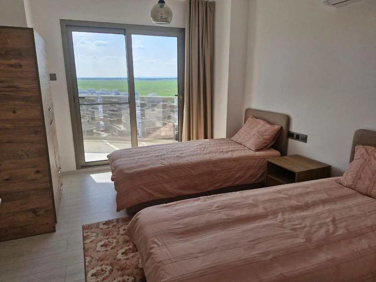 Sunny Escape Holiday Apartment Trikomo