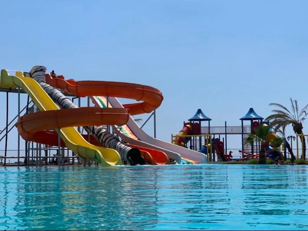 Sunny Escape Holiday Apartment Trikomo 0*,  Cyprus